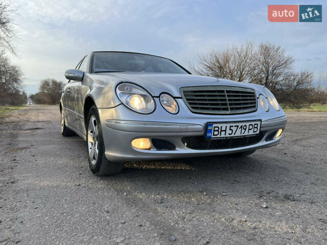 Серый Мерседес Е-Класс, объемом двигателя 2.2 л и пробегом 374 тыс. км за 6500 $, фото 3 на Automoto.ua