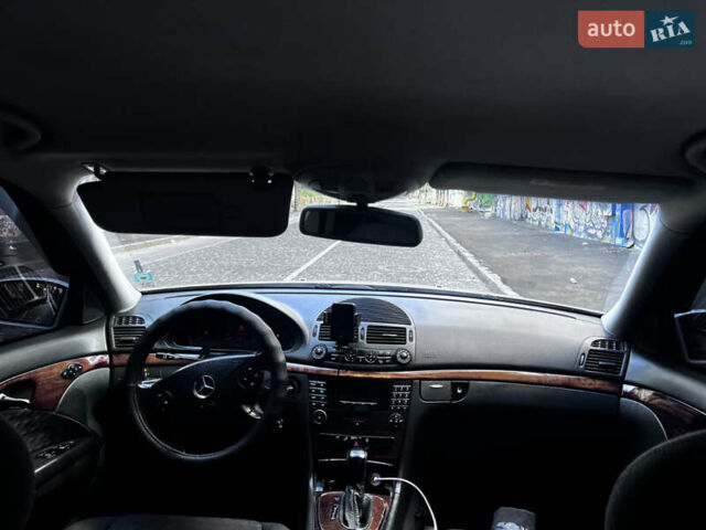 Сірий Мерседес Е-Клас, об'ємом двигуна 2.7 л та пробігом 258 тис. км за 6500 $, фото 6 на Automoto.ua