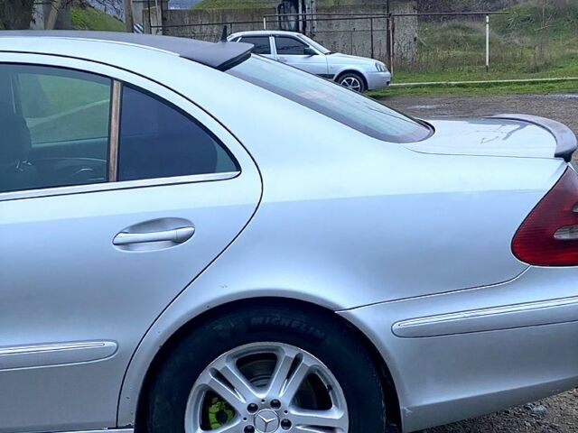 Сірий Мерседес Е-Клас, об'ємом двигуна 2.7 л та пробігом 460 тис. км за 5700 $, фото 3 на Automoto.ua