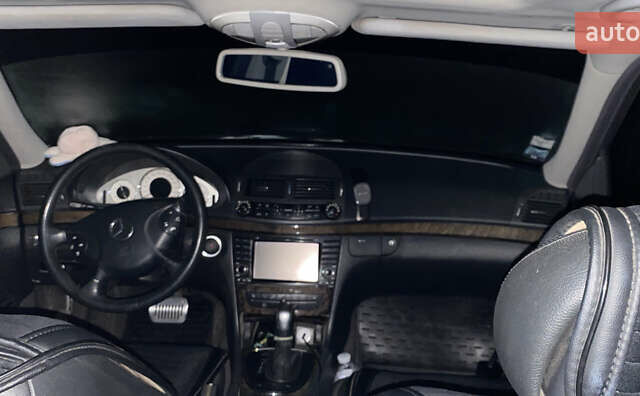 Серый Мерседес Е-Класс, объемом двигателя 2.7 л и пробегом 320 тыс. км за 6900 $, фото 7 на Automoto.ua