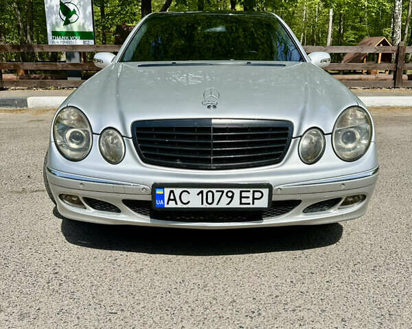 Серый Мерседес Е-Класс, объемом двигателя 2.7 л и пробегом 390 тыс. км за 7200 $, фото 1 на Automoto.ua