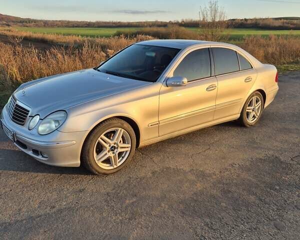 Серый Мерседес Е-Класс, объемом двигателя 2.69 л и пробегом 370 тыс. км за 7500 $, фото 2 на Automoto.ua