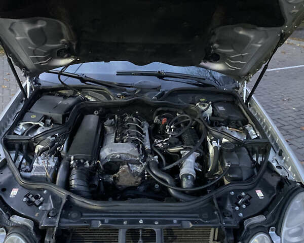 Сірий Мерседес Е-Клас, об'ємом двигуна 2.2 л та пробігом 351 тис. км за 5400 $, фото 25 на Automoto.ua