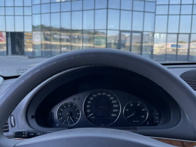 Сірий Мерседес Е-Клас, об'ємом двигуна 2.1 л та пробігом 340 тис. км за 6500 $, фото 23 на Automoto.ua