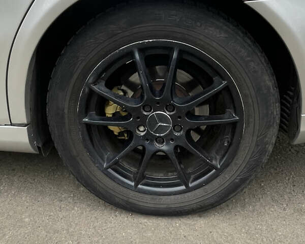 Сірий Мерседес Е-Клас, об'ємом двигуна 2.2 л та пробігом 428 тис. км за 4800 $, фото 15 на Automoto.ua