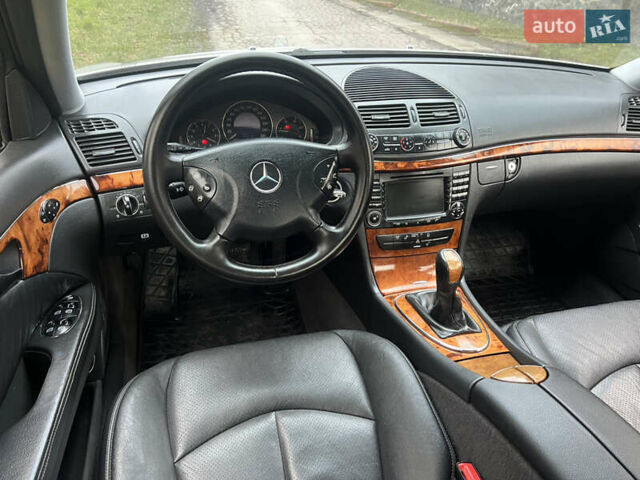 Сірий Мерседес Е-Клас, об'ємом двигуна 2.69 л та пробігом 315 тис. км за 5500 $, фото 36 на Automoto.ua