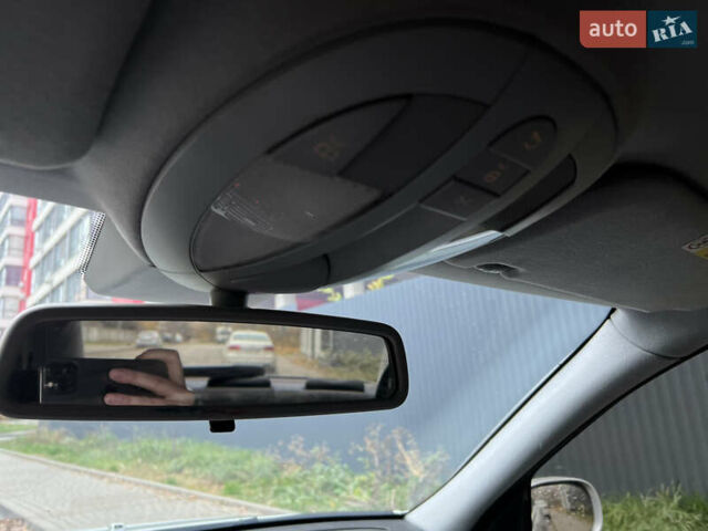 Серый Мерседес Е-Класс, объемом двигателя 2.15 л и пробегом 320 тыс. км за 4999 $, фото 36 на Automoto.ua