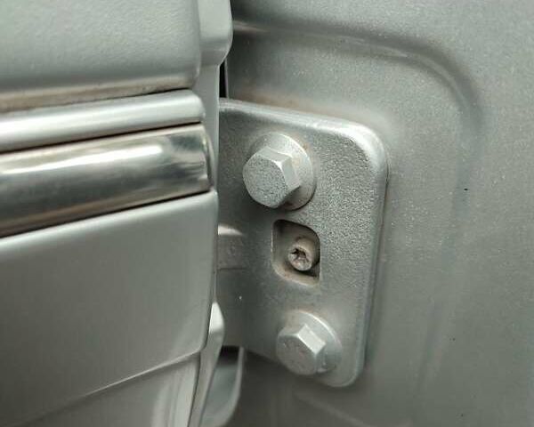 Сірий Мерседес Е-Клас, об'ємом двигуна 2.6 л та пробігом 348 тис. км за 5950 $, фото 33 на Automoto.ua