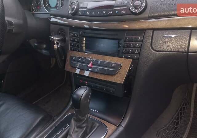 Сірий Мерседес Е-Клас, об'ємом двигуна 2.69 л та пробігом 274 тис. км за 7250 $, фото 17 на Automoto.ua