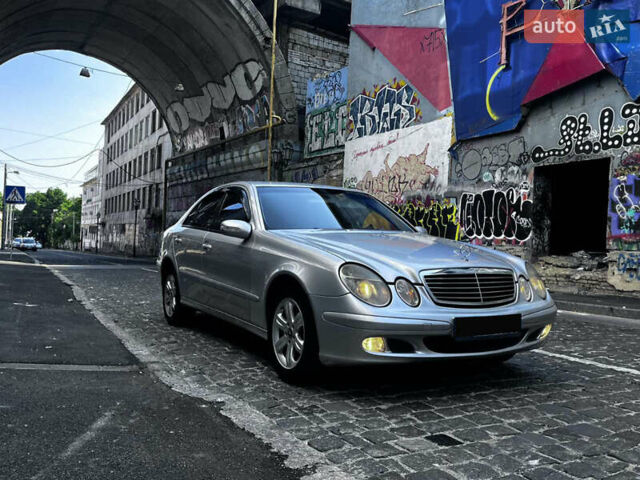 Сірий Мерседес Е-Клас, об'ємом двигуна 2.7 л та пробігом 258 тис. км за 6500 $, фото 9 на Automoto.ua