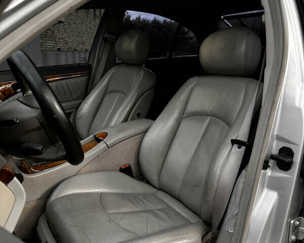 Серый Мерседес Е-Класс, объемом двигателя 2.2 л и пробегом 360 тыс. км за 5450 $, фото 34 на Automoto.ua