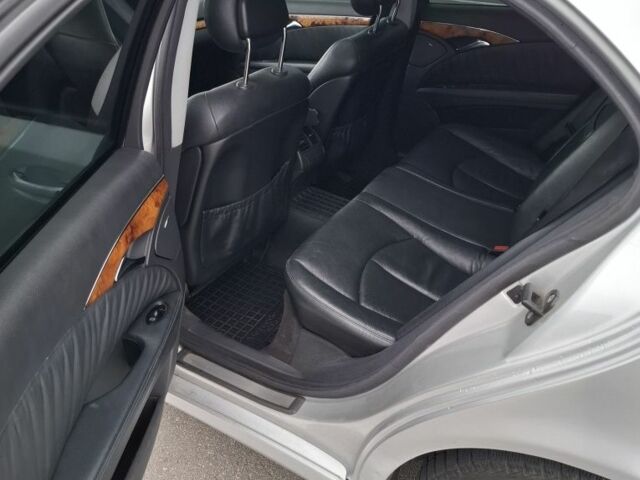 Серый Мерседес Е-Класс, объемом двигателя 2.7 л и пробегом 405 тыс. км за 6500 $, фото 6 на Automoto.ua