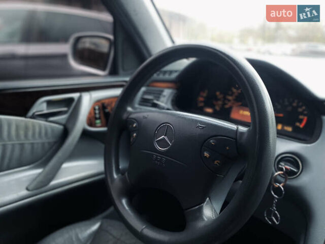 Серый Мерседес Е-Класс, объемом двигателя 3.2 л и пробегом 490 тыс. км за 4099 $, фото 14 на Automoto.ua