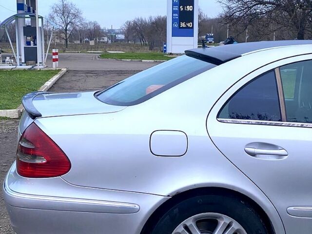 Сірий Мерседес Е-Клас, об'ємом двигуна 2.7 л та пробігом 460 тис. км за 5700 $, фото 6 на Automoto.ua