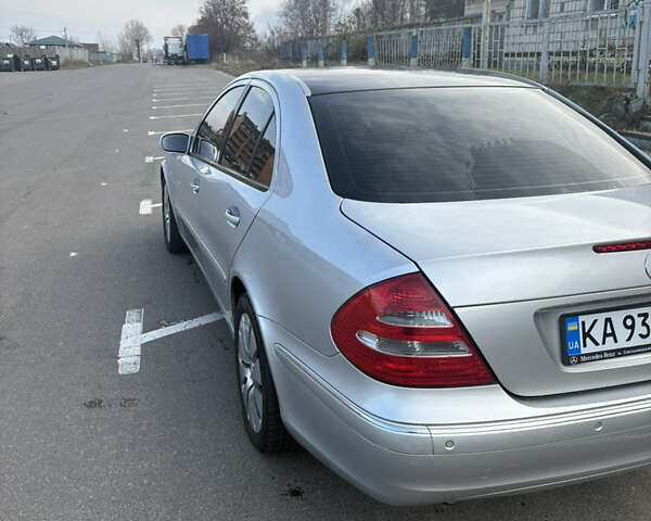 Сірий Мерседес Е-Клас, об'ємом двигуна 2.6 л та пробігом 330 тис. км за 6800 $, фото 3 на Automoto.ua