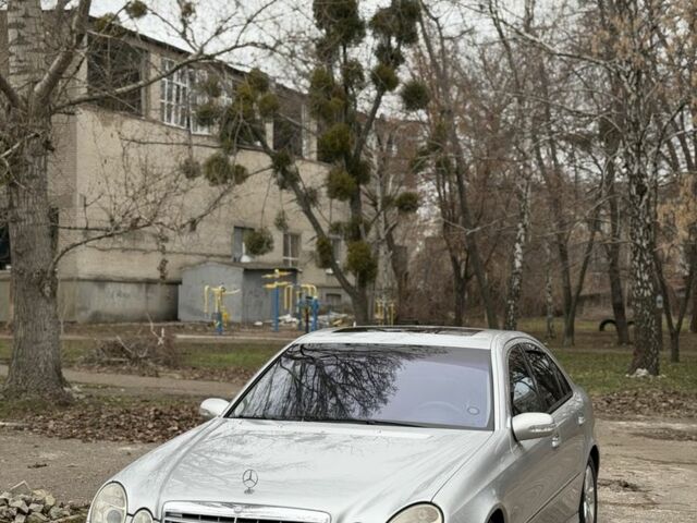 Сірий Мерседес Е-Клас, об'ємом двигуна 2.7 л та пробігом 335 тис. км за 4750 $, фото 4 на Automoto.ua