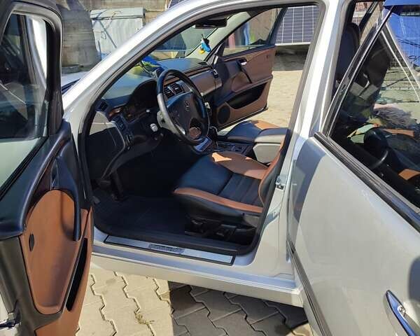Сірий Мерседес Е-Клас, об'ємом двигуна 2.15 л та пробігом 499 тис. км за 5400 $, фото 11 на Automoto.ua