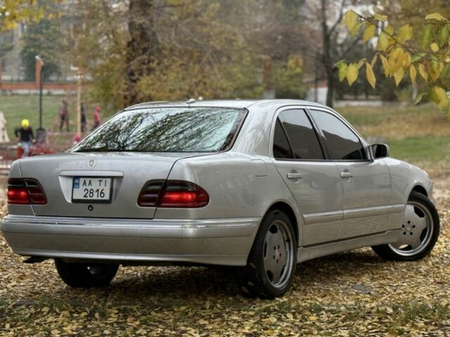 Серый Мерседес Е-Класс, объемом двигателя 3.2 л и пробегом 399 тыс. км за 3500 $, фото 7 на Automoto.ua