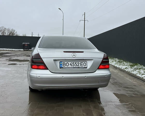 Серый Мерседес Е-Класс, объемом двигателя 2.2 л и пробегом 352 тыс. км за 5200 $, фото 4 на Automoto.ua