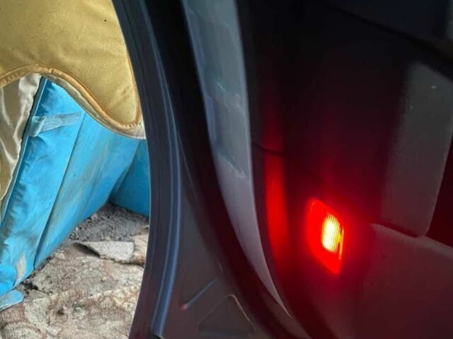 Серый Мерседес Е-Класс, объемом двигателя 2.7 л и пробегом 308 тыс. км за 4100 $, фото 21 на Automoto.ua