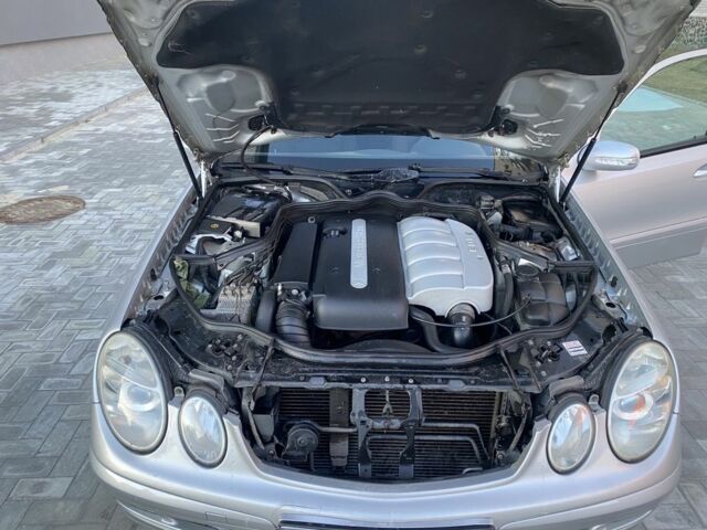 Сірий Мерседес Е-Клас, об'ємом двигуна 2.2 л та пробігом 200 тис. км за 3500 $, фото 7 на Automoto.ua