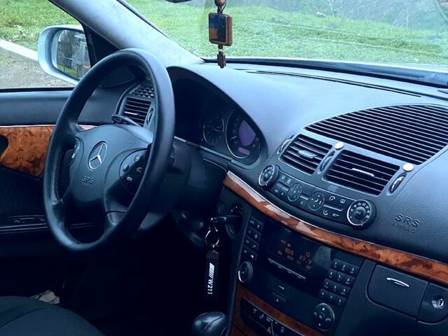 Сірий Мерседес Е-Клас, об'ємом двигуна 2.7 л та пробігом 460 тис. км за 5700 $, фото 9 на Automoto.ua