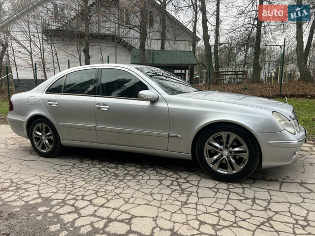 Сірий Мерседес Е-Клас, об'ємом двигуна 2.69 л та пробігом 315 тис. км за 5500 $, фото 17 на Automoto.ua