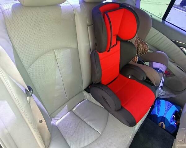 Сірий Мерседес Е-Клас, об'ємом двигуна 2.7 л та пробігом 310 тис. км за 6800 $, фото 11 на Automoto.ua