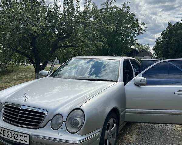 Сірий Мерседес Е-Клас, об'ємом двигуна 2.7 л та пробігом 370 тис. км за 4800 $, фото 3 на Automoto.ua