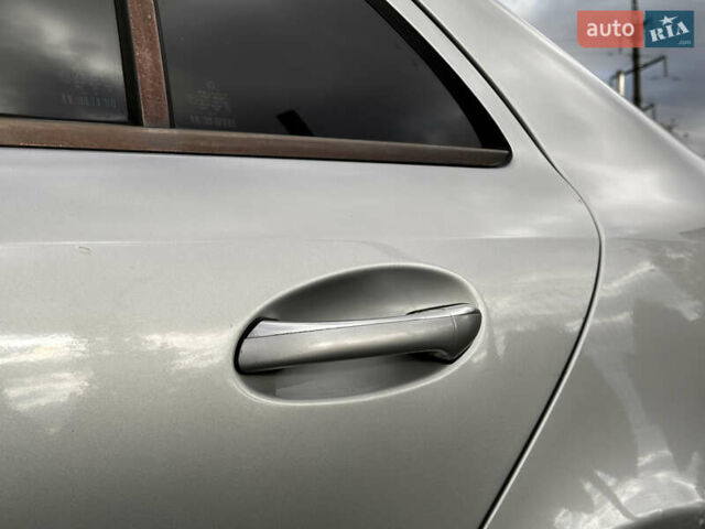 Серый Мерседес Е-Класс, объемом двигателя 2.2 л и пробегом 360 тыс. км за 5450 $, фото 20 на Automoto.ua