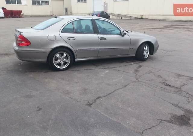 Сірий Мерседес Е-Клас, об'ємом двигуна 2.69 л та пробігом 274 тис. км за 7250 $, фото 7 на Automoto.ua