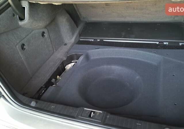 Сірий Мерседес Е-Клас, об'ємом двигуна 2.69 л та пробігом 274 тис. км за 7250 $, фото 44 на Automoto.ua