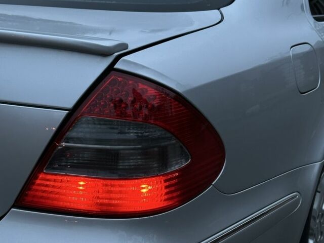 Серый Мерседес Е-Класс, объемом двигателя 2.6 л и пробегом 354 тыс. км за 4999 $, фото 2 на Automoto.ua