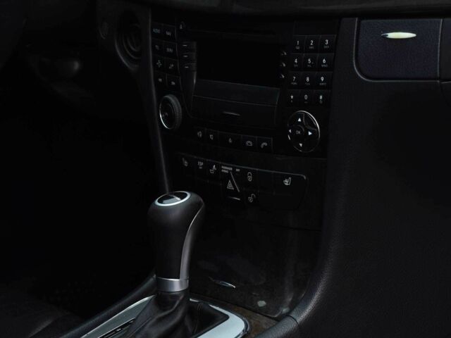 Сірий Мерседес Е-Клас, об'ємом двигуна 5 л та пробігом 284 тис. км за 6450 $, фото 12 на Automoto.ua