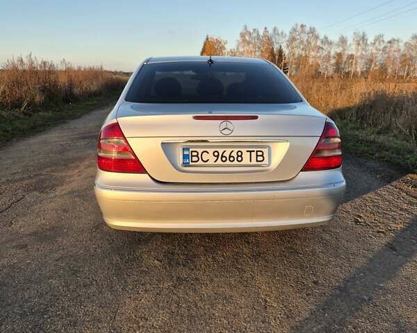 Серый Мерседес Е-Класс, объемом двигателя 2.69 л и пробегом 370 тыс. км за 7500 $, фото 6 на Automoto.ua
