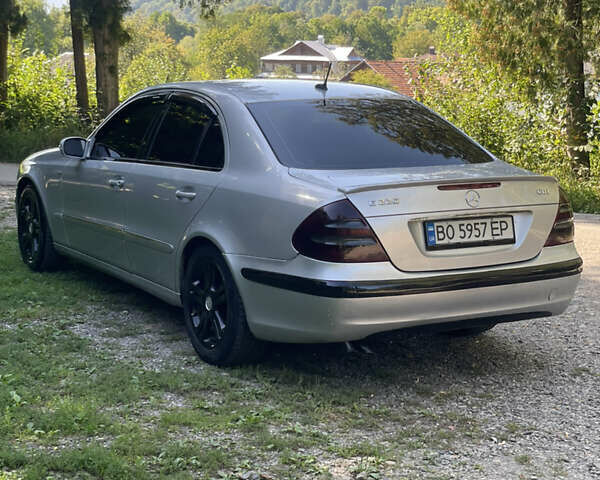 Сірий Мерседес Е-Клас, об'ємом двигуна 2.15 л та пробігом 391 тис. км за 5499 $, фото 7 на Automoto.ua