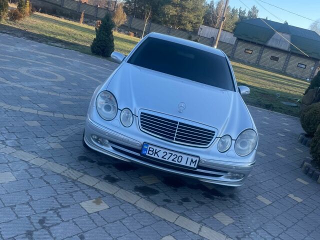 Сірий Мерседес Е-Клас, об'ємом двигуна 2.1 л та пробігом 450 тис. км за 6300 $, фото 6 на Automoto.ua