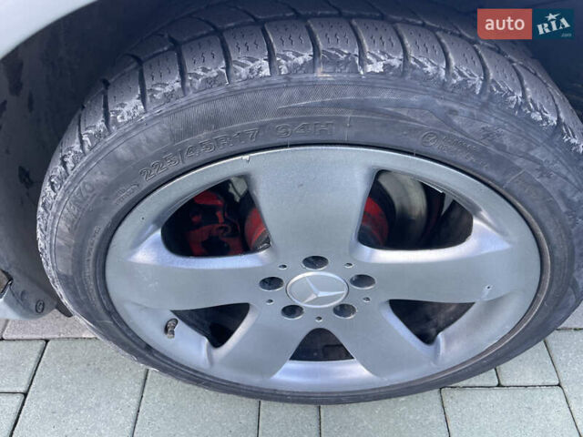 Сірий Мерседес Е-Клас, об'ємом двигуна 2.69 л та пробігом 350 тис. км за 5599 $, фото 15 на Automoto.ua