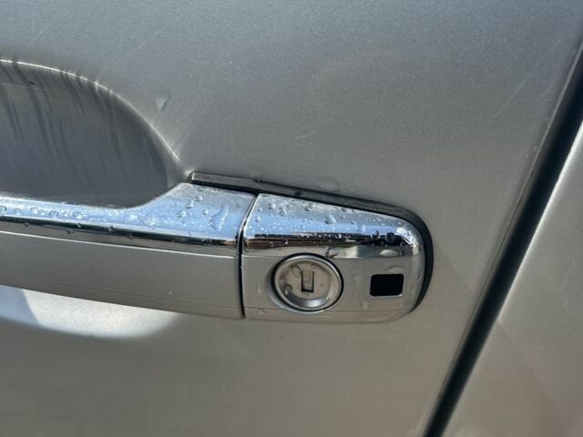 Серый Мерседес Е-Класс, объемом двигателя 2.7 л и пробегом 34 тыс. км за 3000 $, фото 9 на Automoto.ua