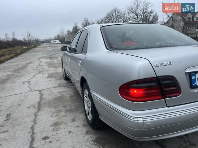 Серый Мерседес Е-Класс, объемом двигателя 3.23 л и пробегом 490 тыс. км за 4400 $, фото 3 на Automoto.ua