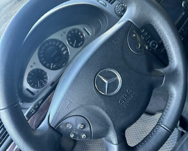 Серый Мерседес Е-Класс, объемом двигателя 2.6 л и пробегом 380 тыс. км за 5900 $, фото 24 на Automoto.ua