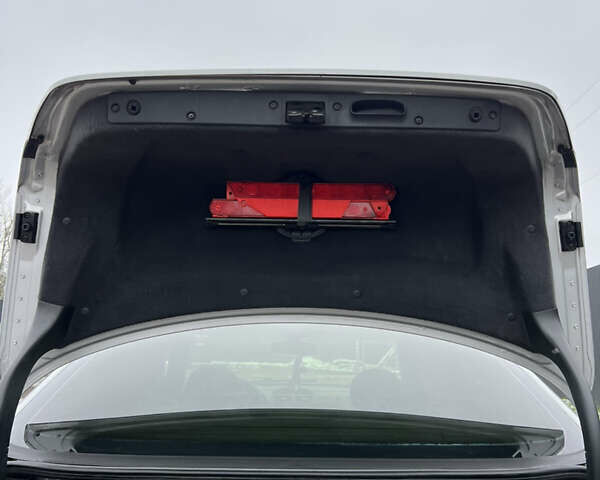 Серый Мерседес Е-Класс, объемом двигателя 2.2 л и пробегом 352 тыс. км за 5200 $, фото 20 на Automoto.ua