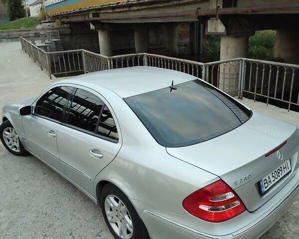 Сірий Мерседес Е-Клас, об'ємом двигуна 2.6 л та пробігом 348 тис. км за 5950 $, фото 7 на Automoto.ua