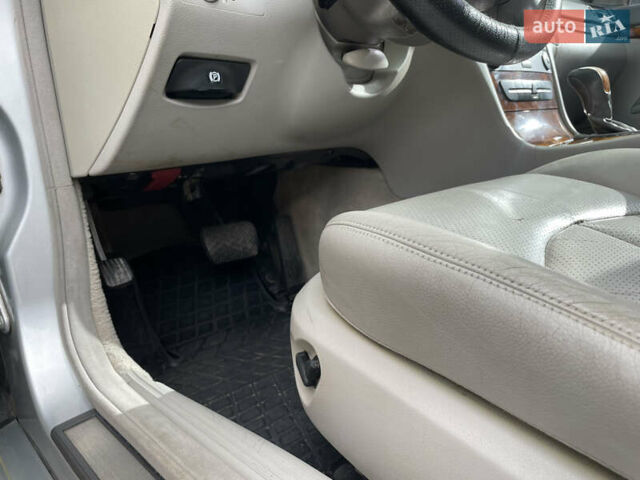 Мерседес Е-Класс 2002 в Остоге на Automoto.ua Серый Мерседес Е-Класс, объемом двигателя 2.15 л и пробегом 377 тыс. км за 4750 $, фото 30 на Automoto.ua