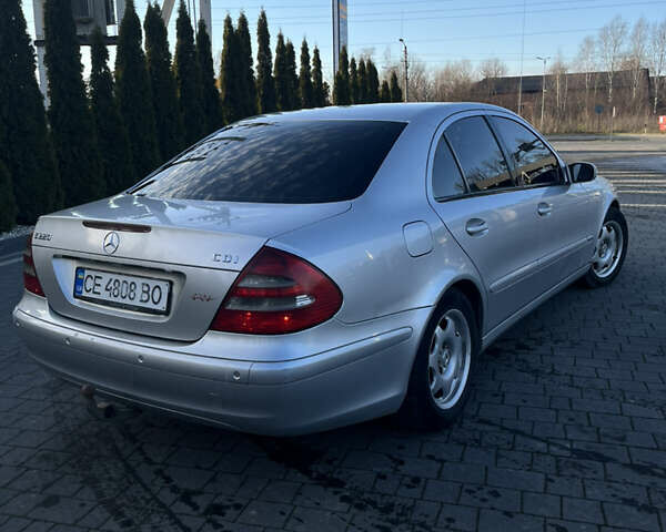 Серый Мерседес Е-Класс, объемом двигателя 2.2 л и пробегом 356 тыс. км за 5299 $, фото 3 на Automoto.ua