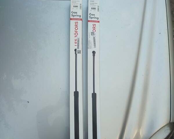 Сірий Мерседес Е-Клас, об'ємом двигуна 2.6 л та пробігом 348 тис. км за 5950 $, фото 54 на Automoto.ua