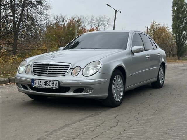 Серый Мерседес Е-Класс, объемом двигателя 2.7 л и пробегом 530 тыс. км за 3350 $, фото 4 на Automoto.ua