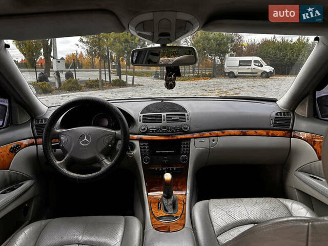Серый Мерседес Е-Класс, объемом двигателя 2.15 л и пробегом 412 тыс. км за 5499 $, фото 44 на Automoto.ua