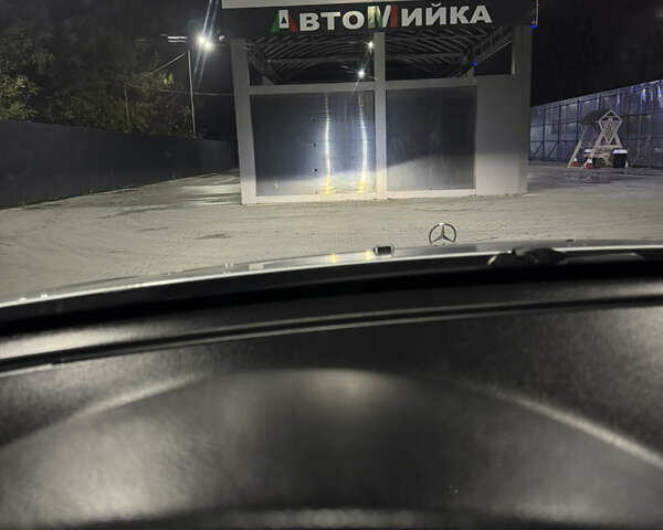 Серый Мерседес Е-Класс, объемом двигателя 2.2 л и пробегом 340 тыс. км за 6300 $, фото 8 на Automoto.ua