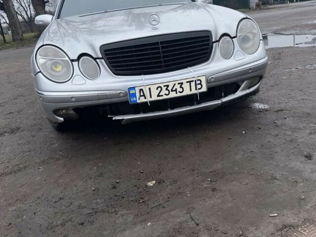 Серый Мерседес Е-Класс, объемом двигателя 3.2 л и пробегом 270 тыс. км за 4500 $, фото 4 на Automoto.ua